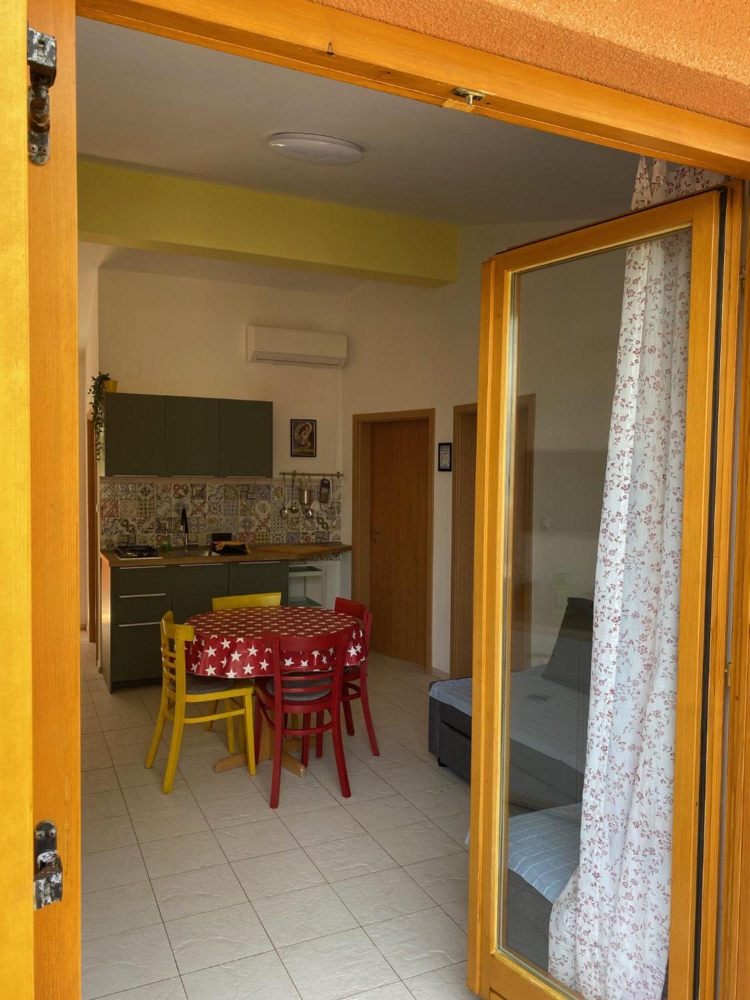 Apartments Lili บัชกา ภายนอก รูปภาพ